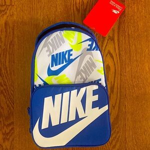 NWT Nike Lunchbox